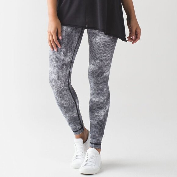 LULULEMON | Wunder Under Pant III Patterned Leggings | Sz. 10 - Picture 2 of 9